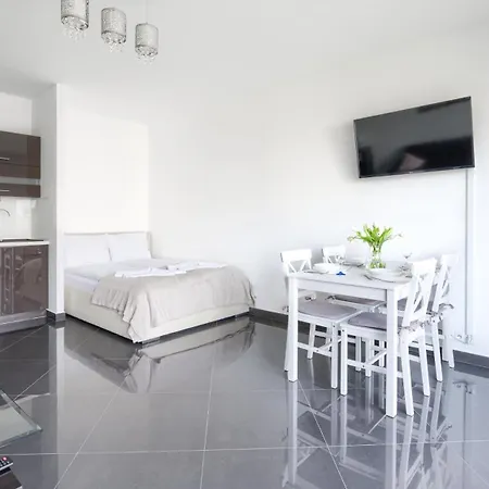 Westerplatte, Sun & Snow مينزفوجة