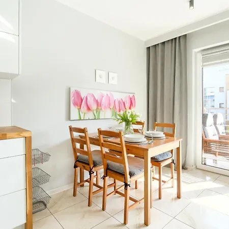 Westerplatte, Sun & Snow * مينزفوجة